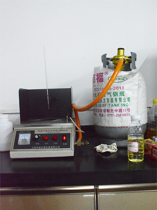 石油產(chǎn)品閃點(diǎn)和燃點(diǎn)測定儀